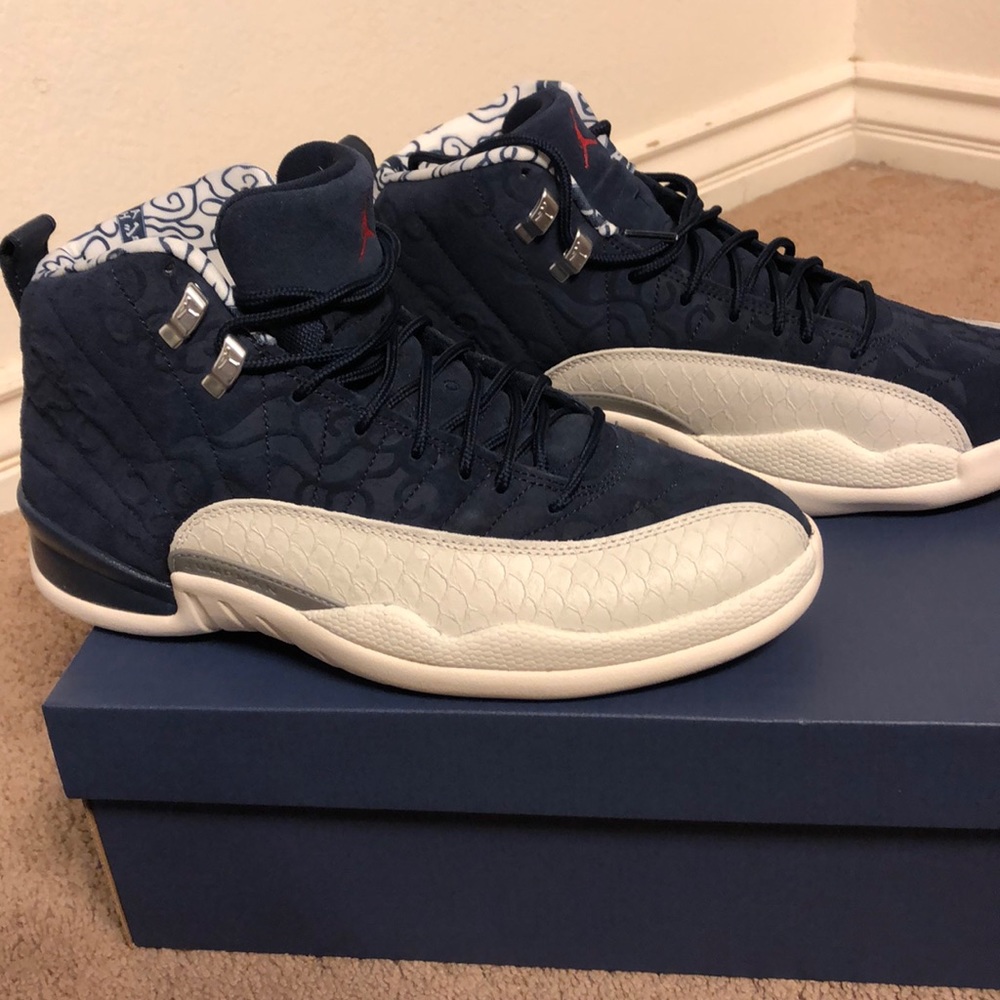 Jordan 12 Retro International Flight